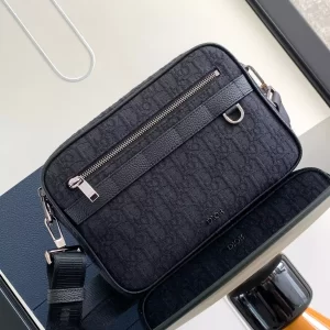 Maxi Safari Bag with Strap Black Dior Oblique Jacquard and Black Grained Calfskin