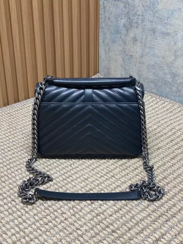 College Medium in Black Quilted Leather - YB085