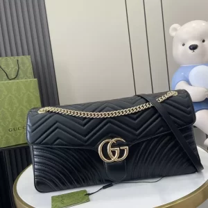 GG Marmont Large Shoulder Bag in Black Matelassé Chevron Leather
