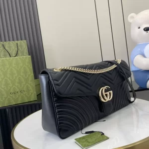 GG Marmont Large Shoulder Bag in Black Matelassé Chevron Leather