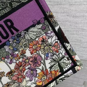 Medium Dior Book Tote Ecru Multicolor Dior 4 Saisons Été Soleil Embroidery