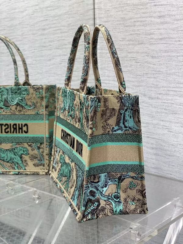 Medium Dioriviera Dior Book Tote Raffia with Aquamarina Toile de Jouy Sauvage Embroidery