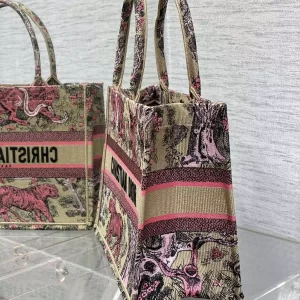 Medium Dioriviera Dior Book Tote Raffia with Candy Pink Toile de Jouy Sauvage Embroidery