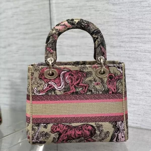 Medium Dioriviera Lady D-Lite Bag Raffia with Candy Pink Toile de Jouy Sauvage Embroidery