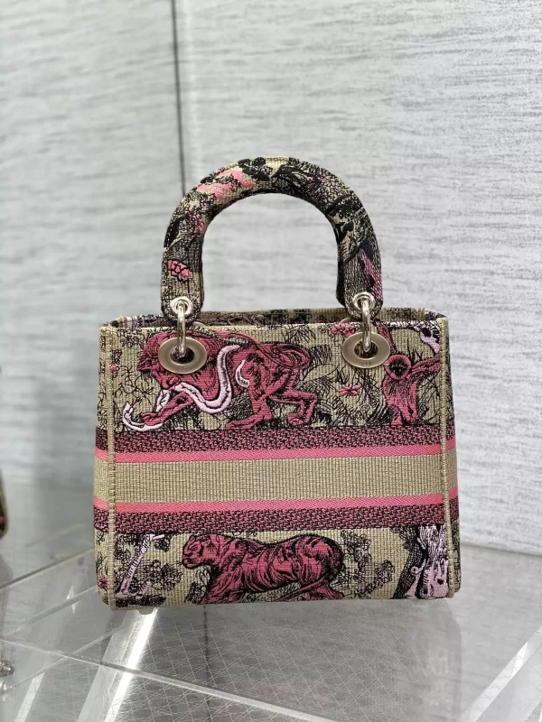 Medium Dioriviera Lady D-Lite Bag Raffia with Candy Pink Toile de Jouy Sauvage Embroidery