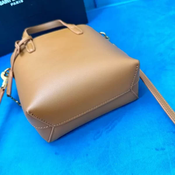 Mini Toy Shopping Saint Laurent in Fox Box Leather - YB075