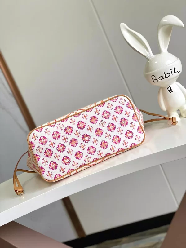 Neverfull MM Coral Monogram Tiles Canvas