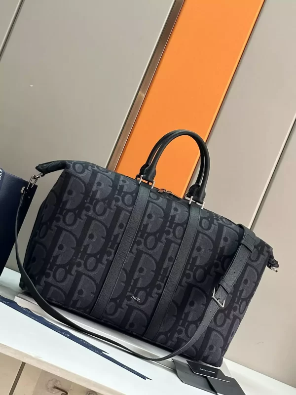 Weekender 50 Black Maxi Dior Oblique Jacquard