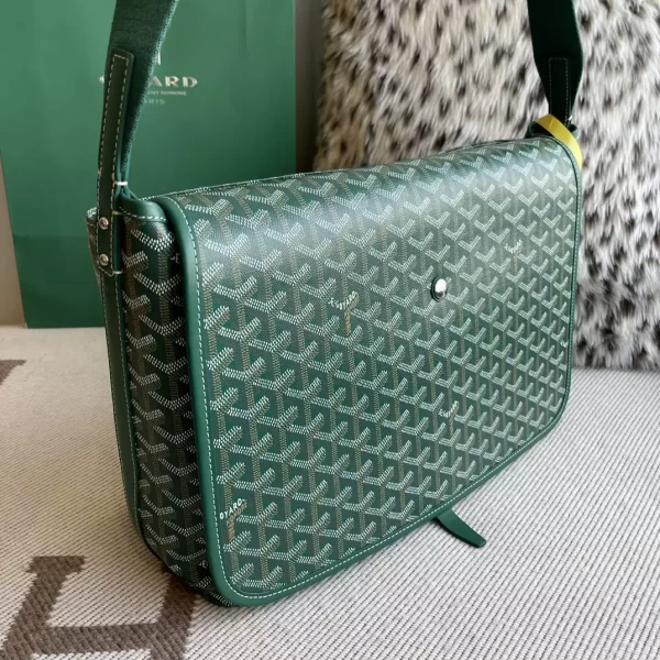 Goyard Capetien MM Messenger Bag - GYB205