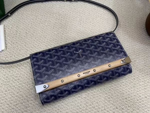 Goyard Monte-Carlo PM Clutch - GYB159