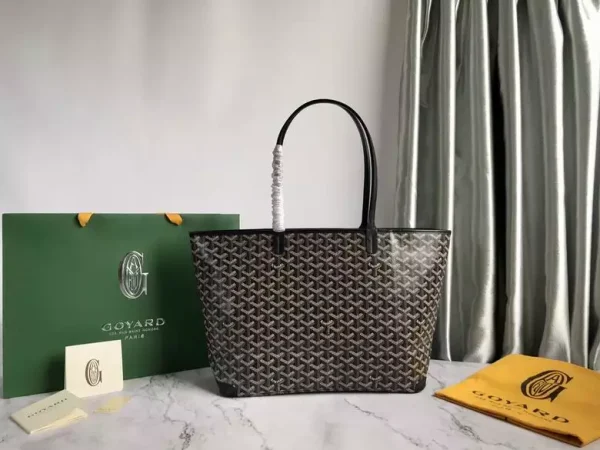 Goyard Saint Louis PM Bag - GYB290